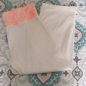 Victoria’s Secret white Yoga Capri